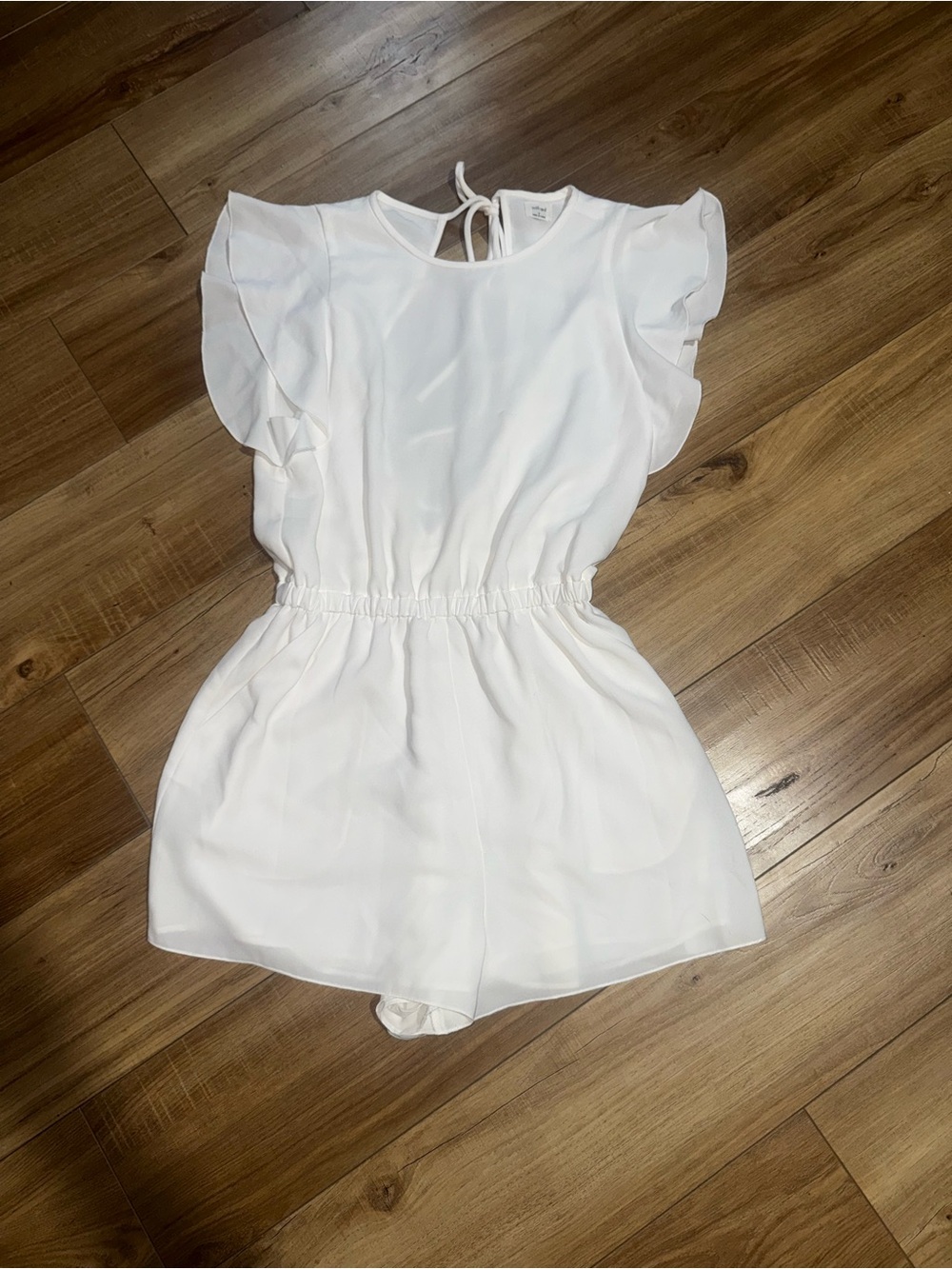 Wilfred White Ruffle Sleeve Romper - Classic Summer Style